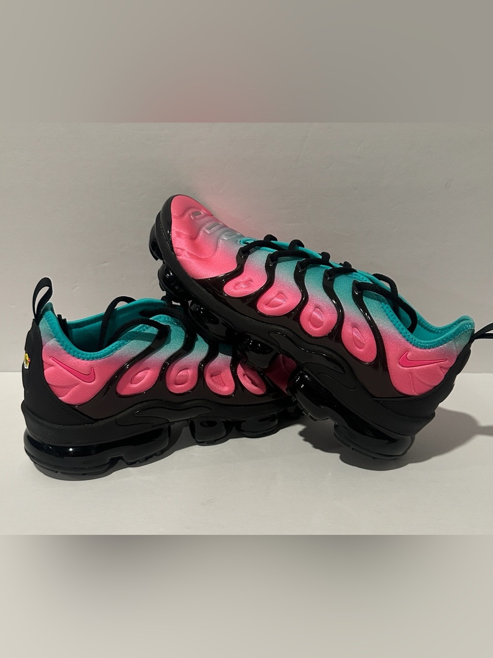 Nike Air VaporMax Plus ‘Miami Nights’ (FN7175-630) Sz: 10W